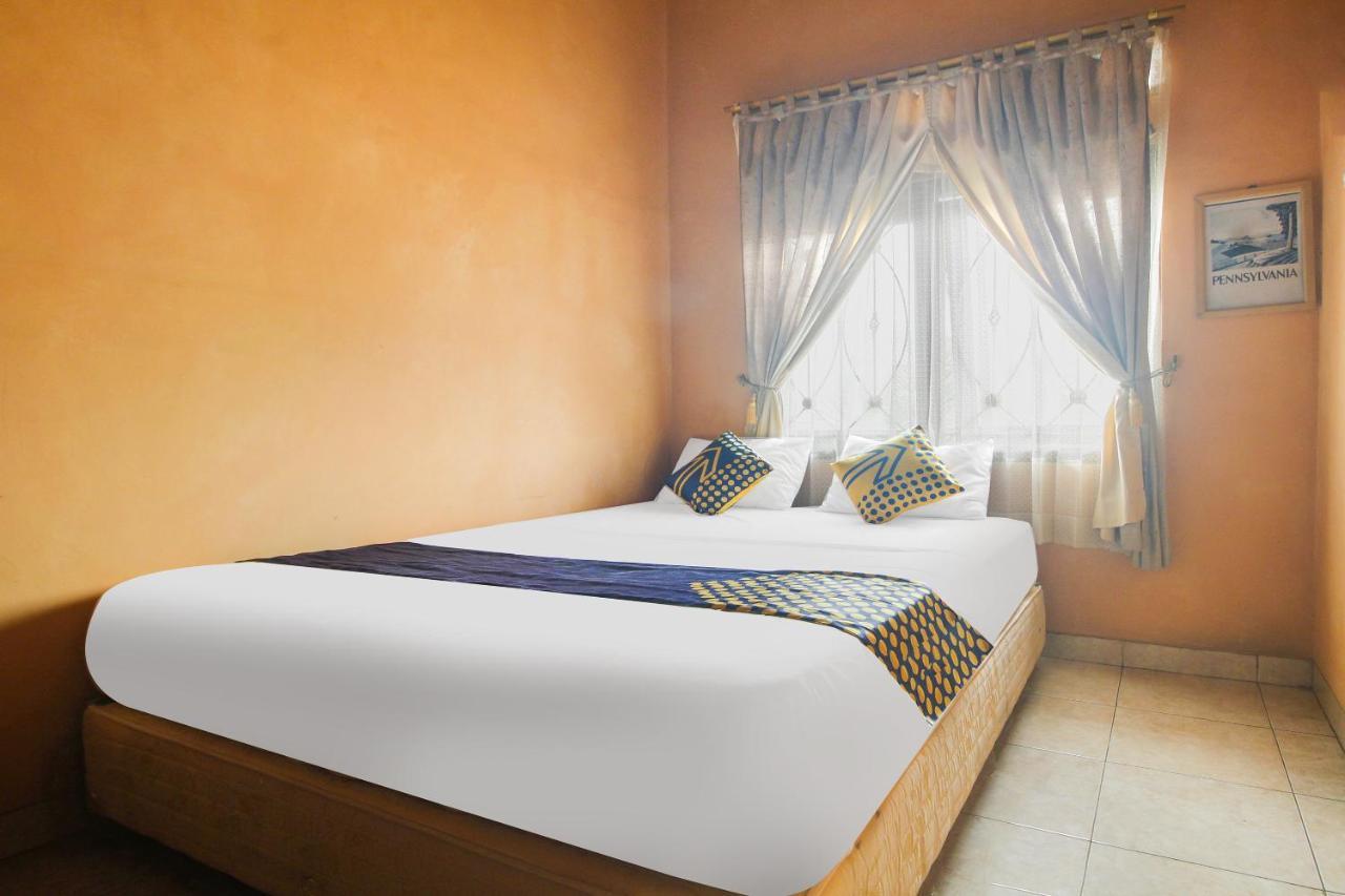 Spot On 91620 Skypiea Guest House Tasikmalaya Eksteriør bilde